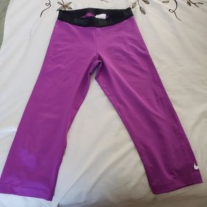 Women's workout capris pants